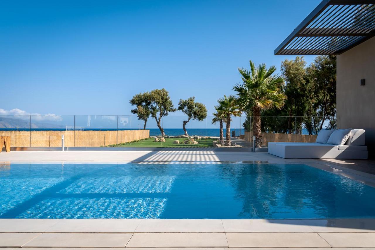 Artemis Seafront Villa, An Evanescence Sea Retreat, By Thinkvilla Tavronitis Buitenkant foto