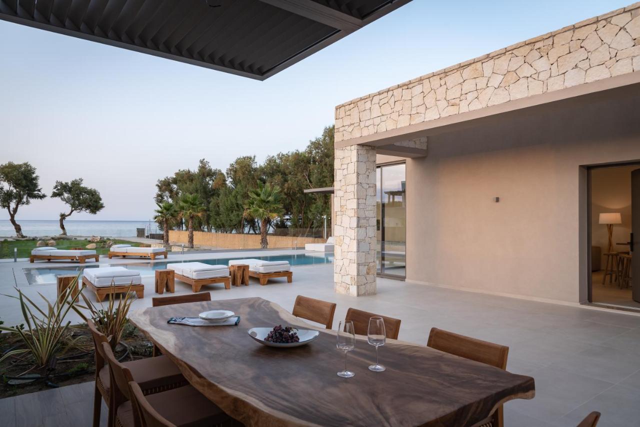 Artemis Seafront Villa, An Evanescence Sea Retreat, By Thinkvilla Tavronitis Buitenkant foto
