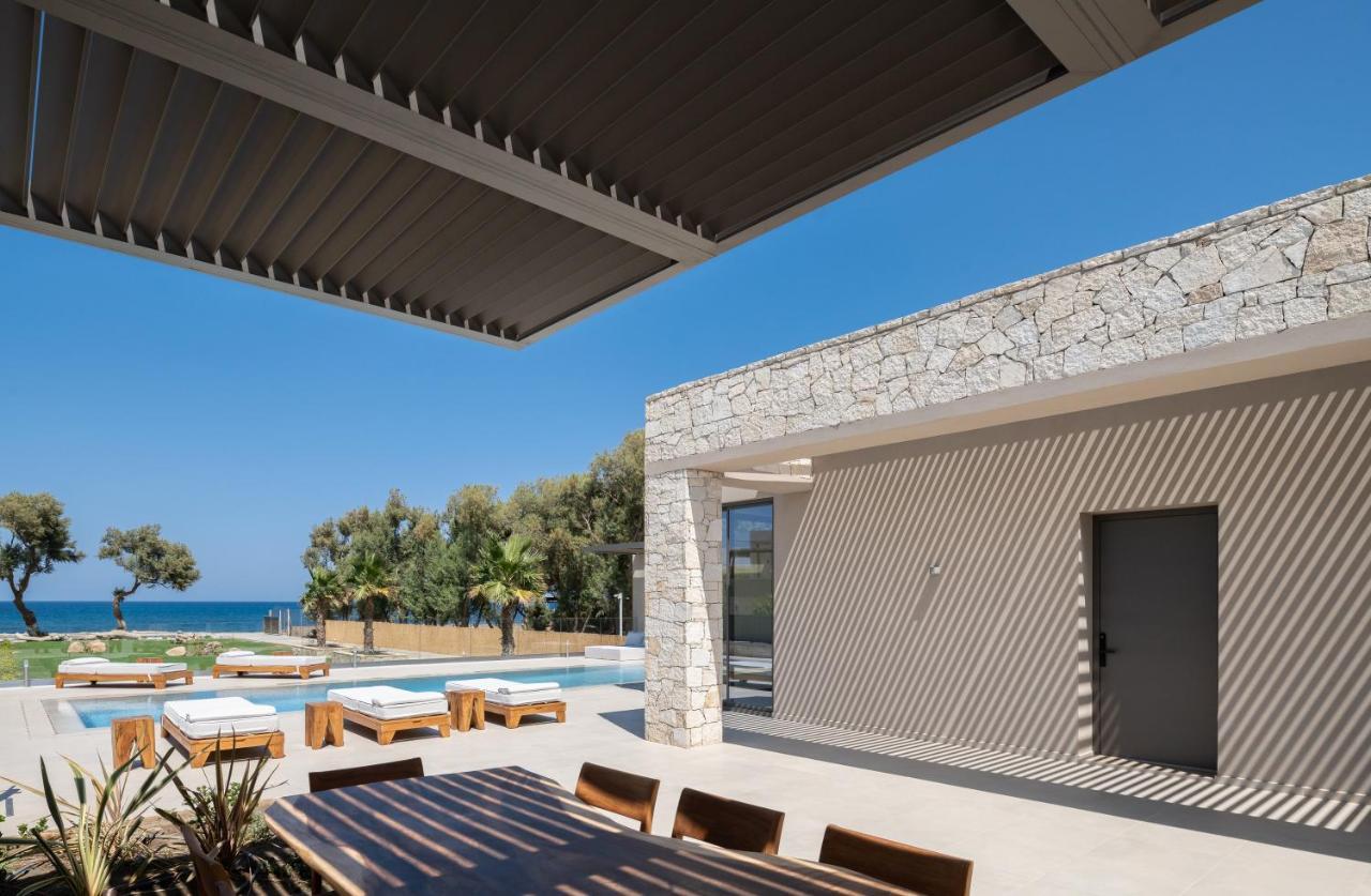 Artemis Seafront Villa, An Evanescence Sea Retreat, By Thinkvilla Tavronitis Buitenkant foto