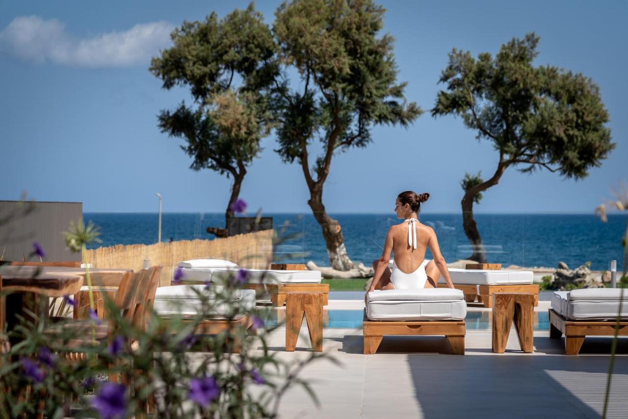 Artemis Seafront Villa, An Evanescence Sea Retreat, By Thinkvilla Tavronitis Buitenkant foto