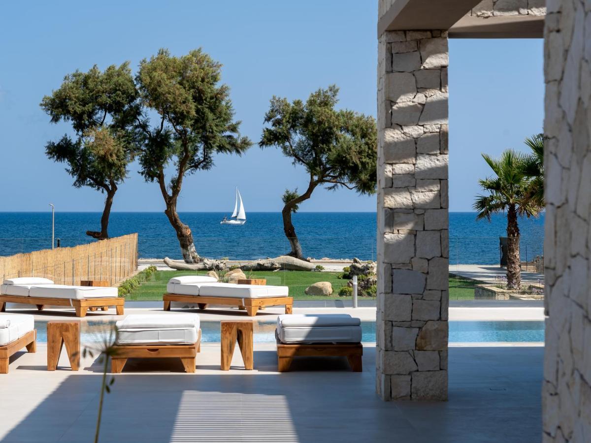 Artemis Seafront Villa, An Evanescence Sea Retreat, By Thinkvilla Tavronitis Buitenkant foto