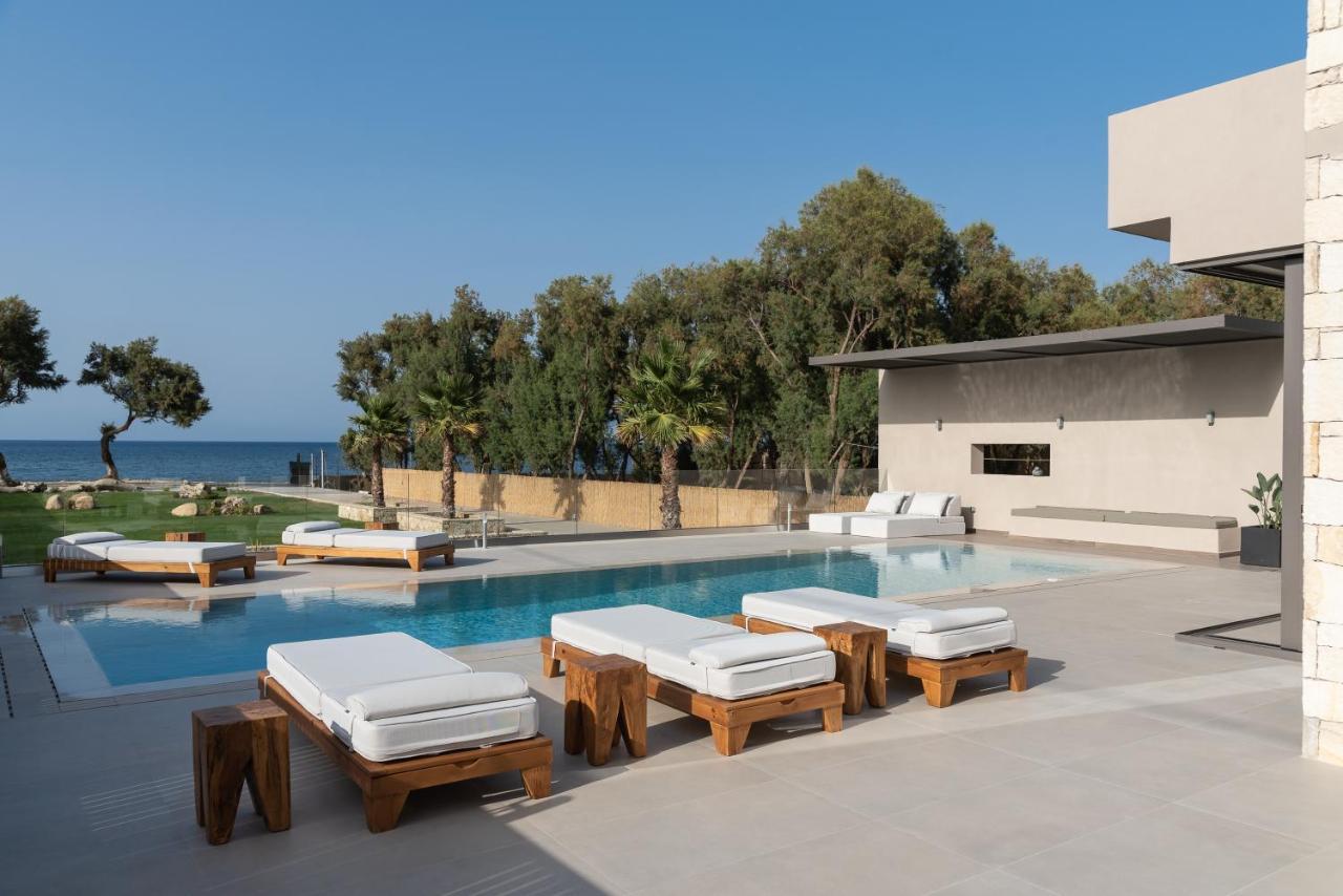 Artemis Seafront Villa, An Evanescence Sea Retreat, By Thinkvilla Tavronitis Buitenkant foto