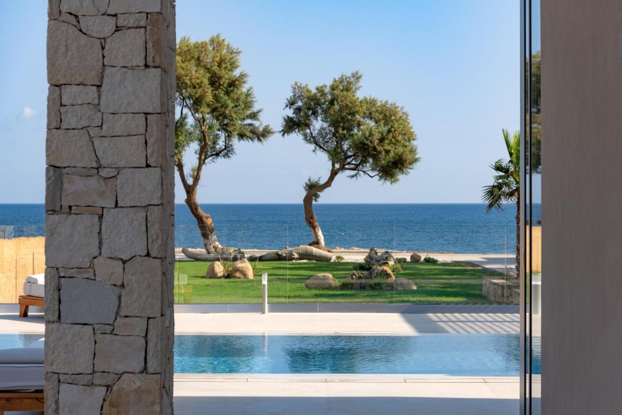 Artemis Seafront Villa, An Evanescence Sea Retreat, By Thinkvilla Tavronitis Buitenkant foto